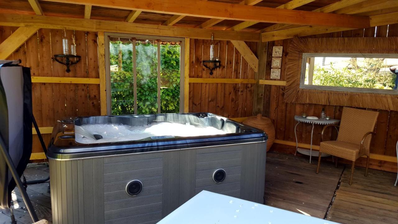 Le Bassin Du Tertre Bed and Breakfast Fronsac  Εξωτερικό φωτογραφία